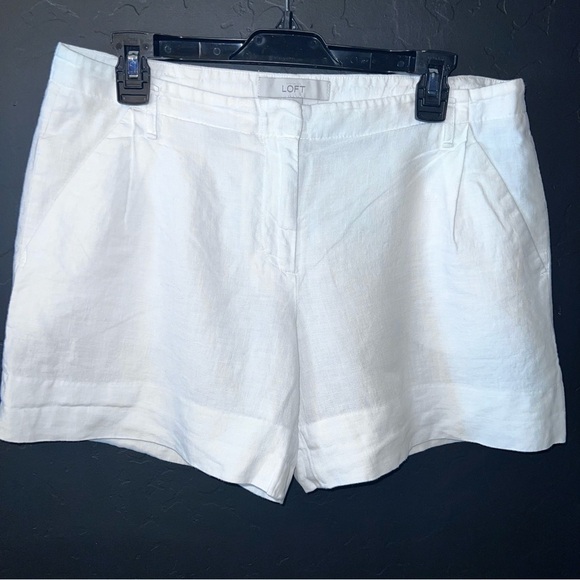 Ann Taylor Loft women shorts Color: white Size:6.                   100% Cotton - Picture 1 of 7